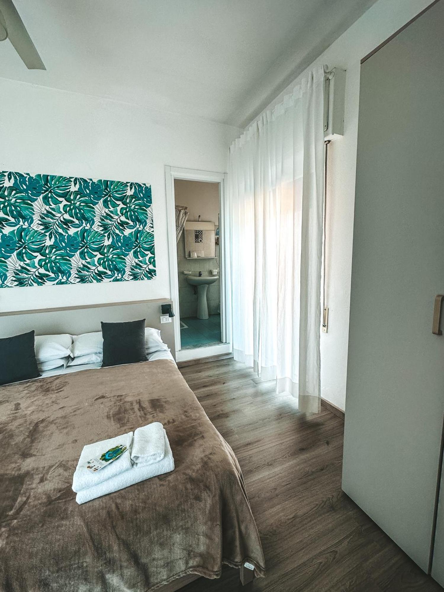 Hotel Maremola 皮特拉利古 外观 照片